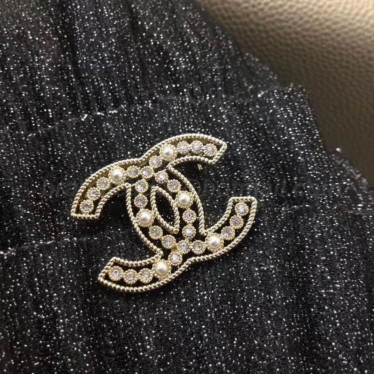 Chanel Brooch 126